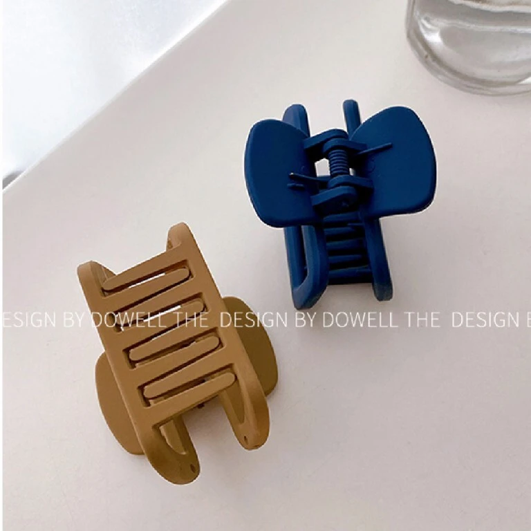 PC-Material, modisch, quadratisch, kleiner Halteclip, Damen-Stil, Rückenlöffel, Prinzessinnenkopf, Hai-Clip, Haarspange 1
