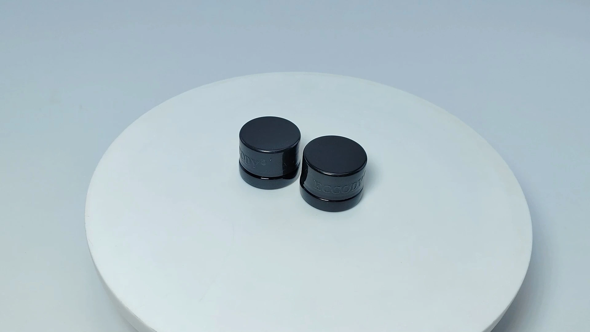 Childproof black round ceramic ointment bottle 5g 1