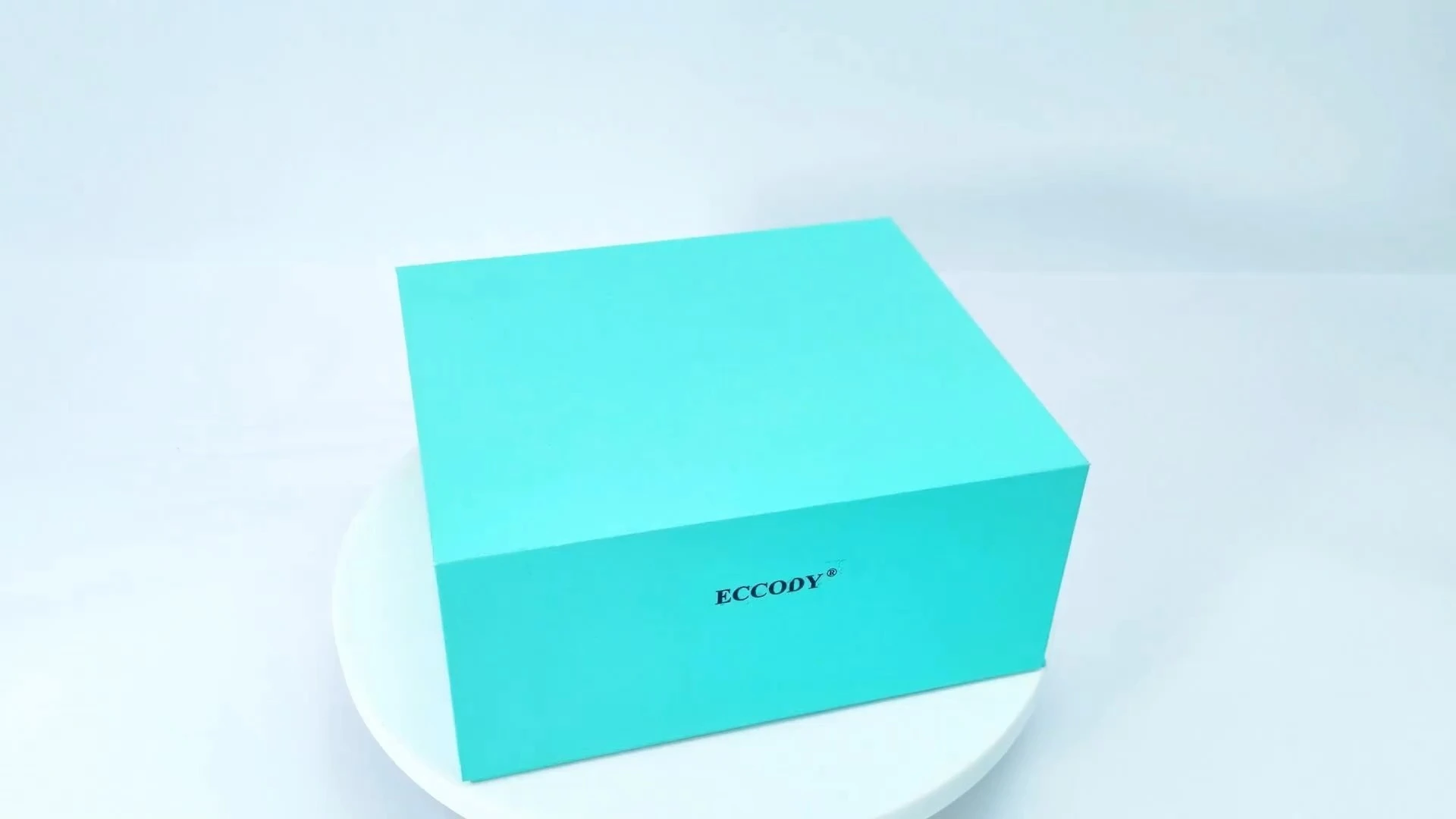 ECCODY- High Quality Magnetic Box USB Charging Magnetic Cigarette Box 1