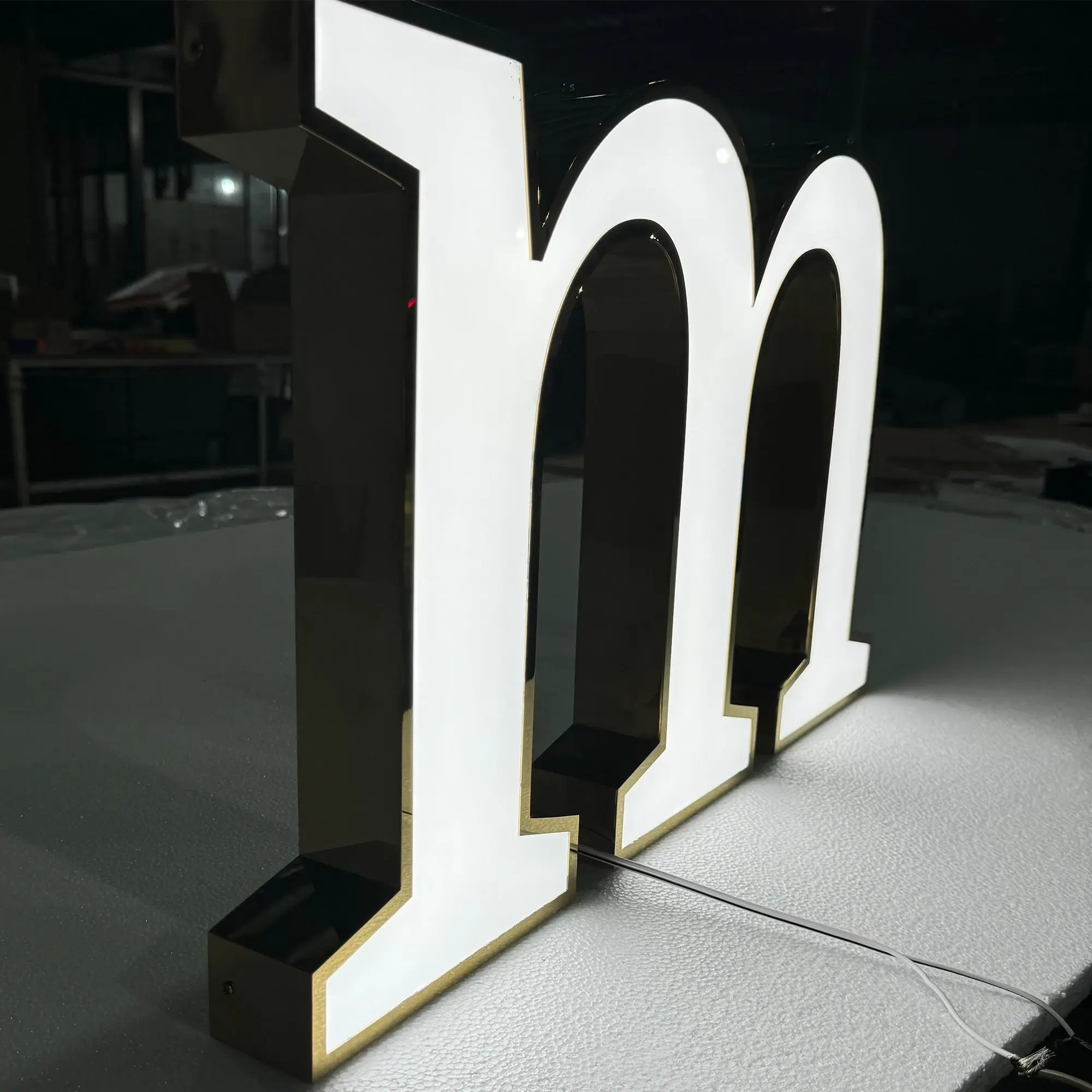 Customized Led Name Sign Vendor 4