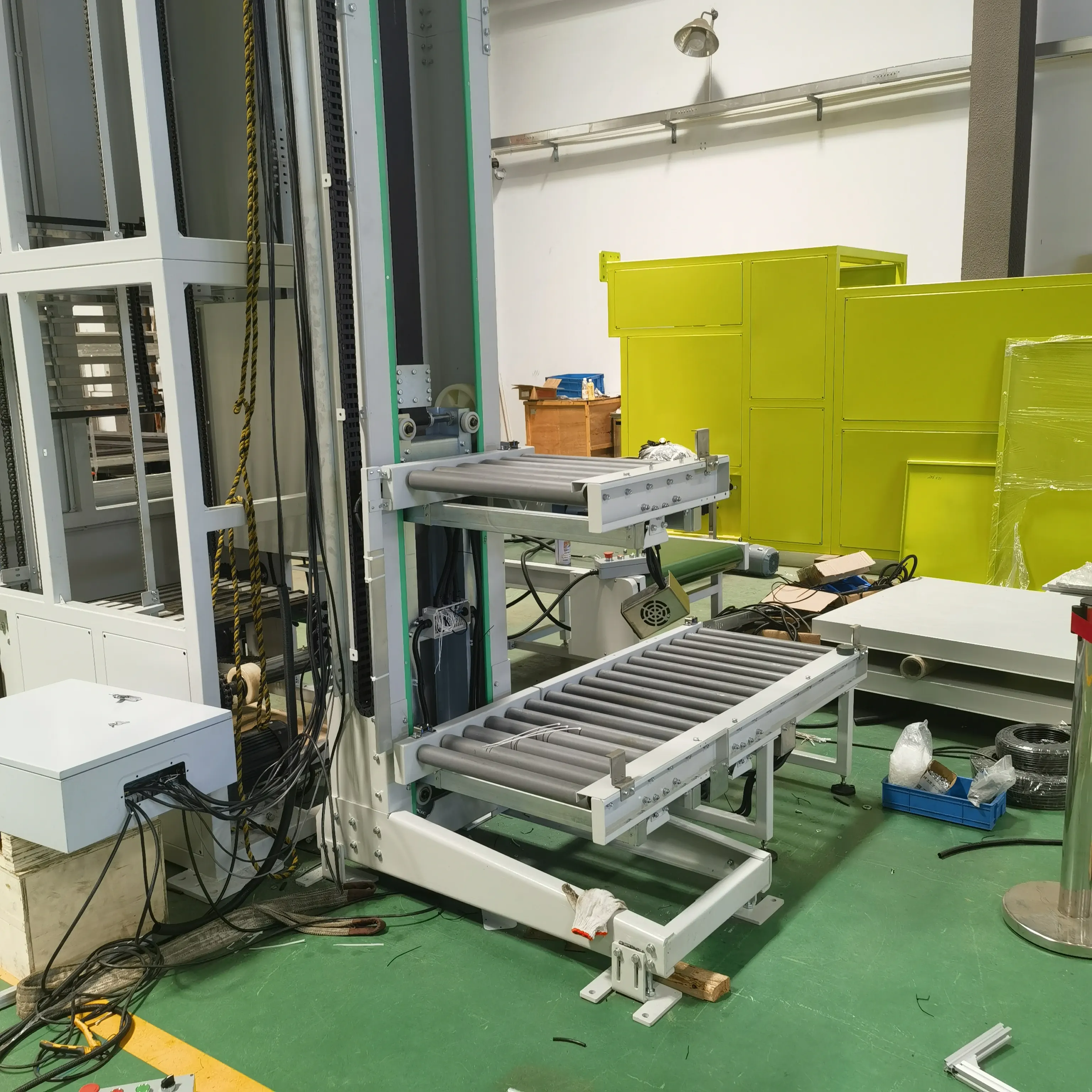 Professional Vertical Reciprocating Conveyor Manufacturers Supplier for Retail Distribution 3
