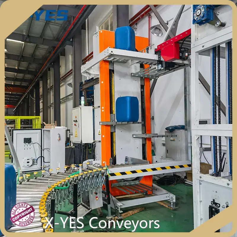Vertical Conveyor for Small Packages 600 Kg - for Retail Distribution - X-YES Conveyors 1