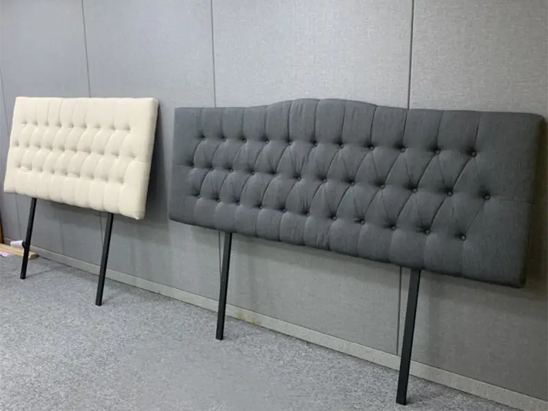 GCON Adr-HB-02 Kopfteil für Hotelbetten, akzentuiert mit Knopfheftung, gepolstertes Kopfteil aus grauem Polyester 1