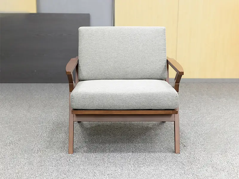 M-AAI-01 Poltrona da hotel con struttura in legno massello GCON Divano moderno futon con cuscino staccabile 1
