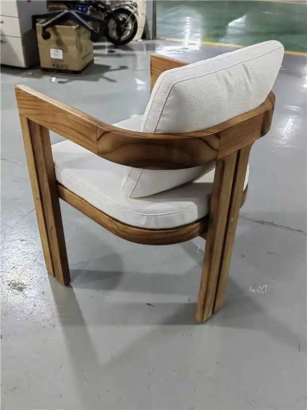 GCON T.CO1 marco de madera maciza de alta calidad sillas de hotel tapizadas en beige en venta 1