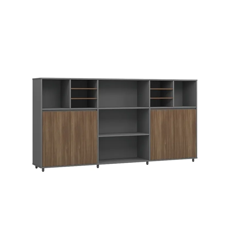 How to configure the executive desk in the boss’s office