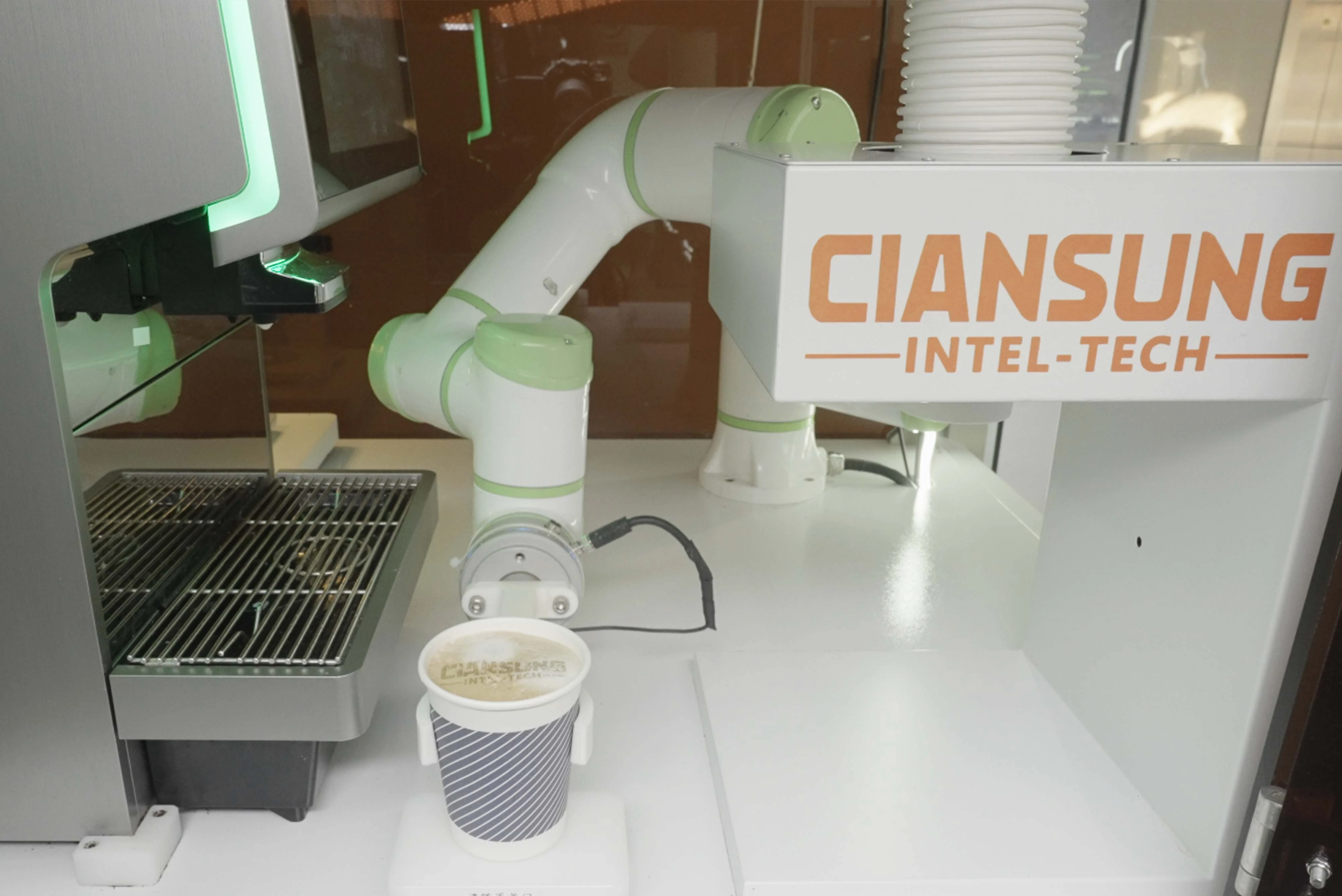 Robot hoa cà phê thương mại chính xác CIANSUNG CSKF-G3 1