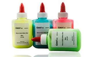 80ml glue in dark 1
