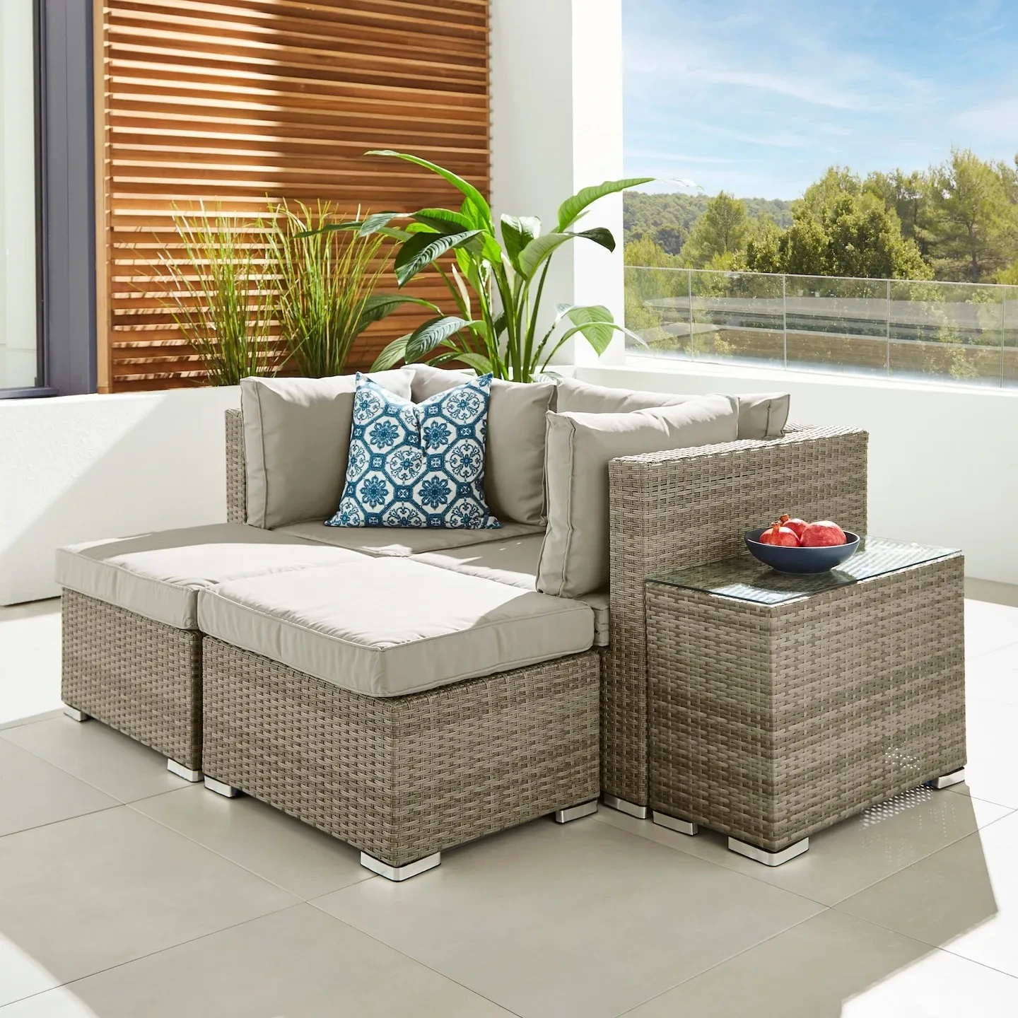 Waterproof Commercial Patio Rattan Chaise Lounger Garden Sunbed Metal Wicker Sun Loungers Outdoor Lounge Day Bed 1