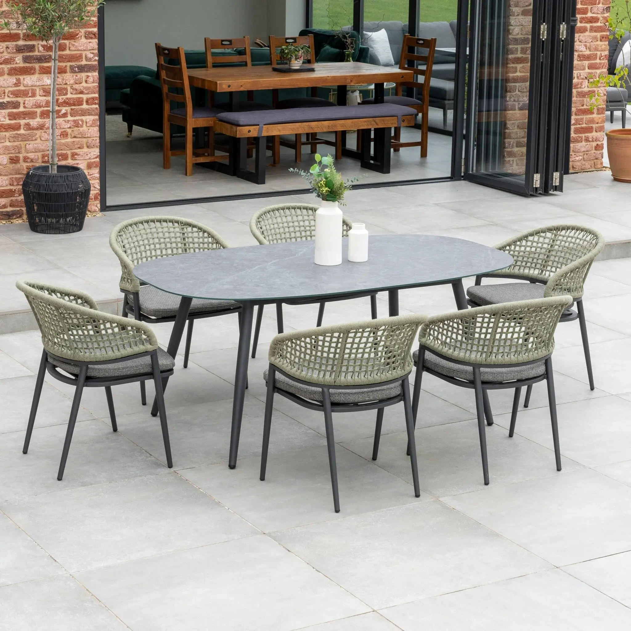 Morden – ensemble de salle à manger d'extérieur, meubles de jardin, Table de Patio avec plateau en céramique et chaises tissées en corde hydrophobe1 1