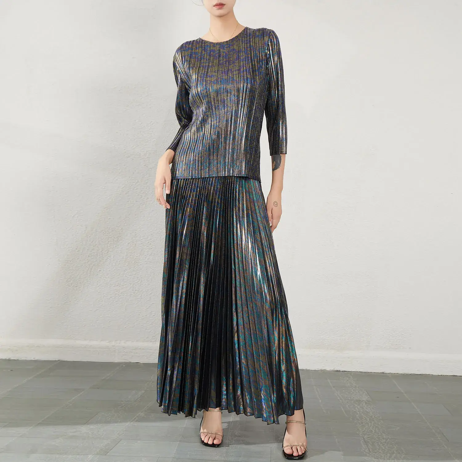 Elegance In Motion: The Allure Of Net Pleated Gowns 1