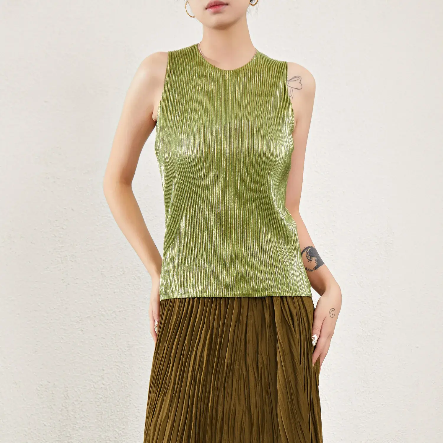 Elegant And Timeless: Embracing The Long Sleeve Pleated Gown 1