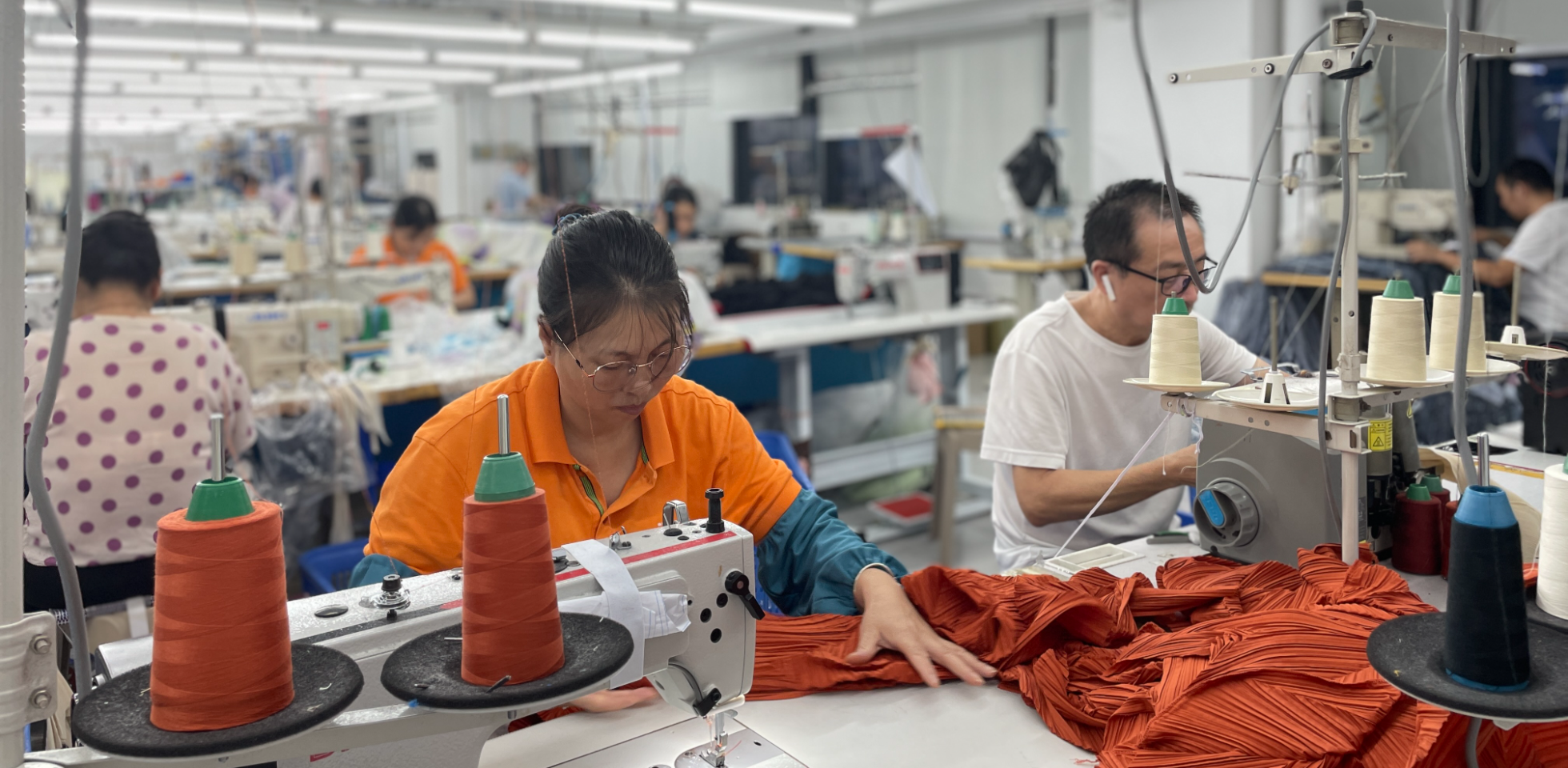 Explore Reputable Custom Pleated Clothing Manufacturers in the China