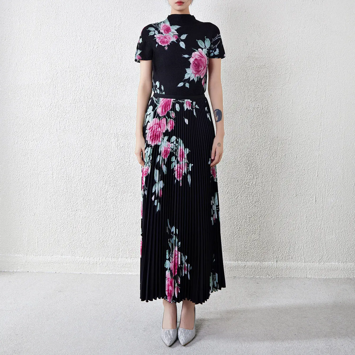 Pleated Short Gown - - Pleats Clothing 3