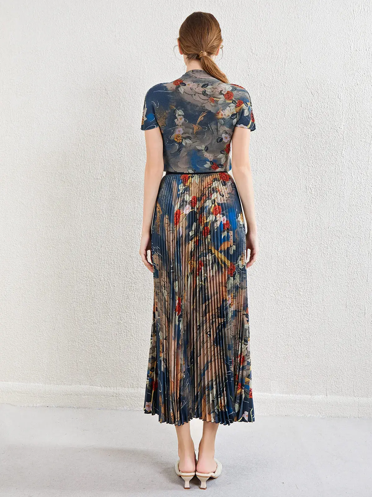 Pleated Short Gown by Pleats Clothing 7