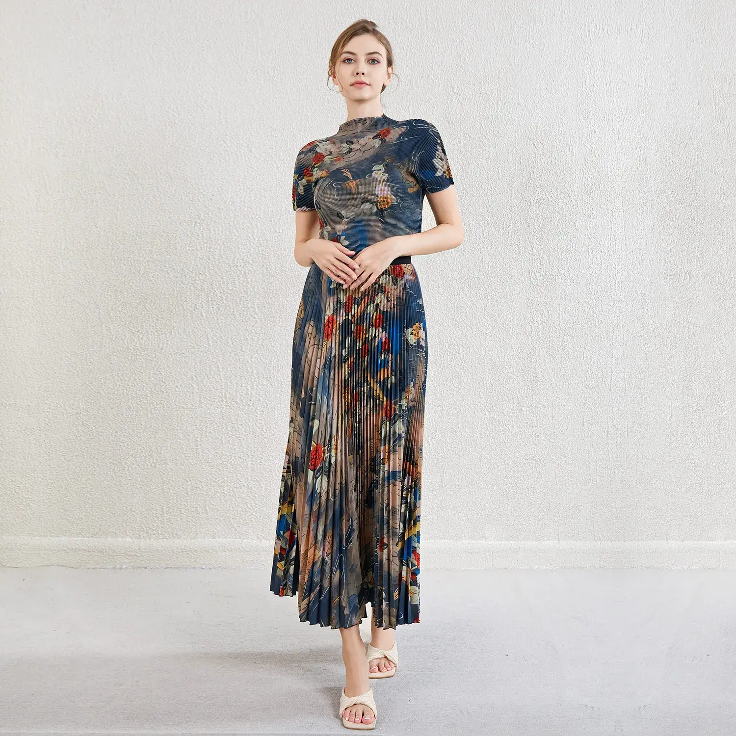Pleated Short Gown by Pleats Clothing 3