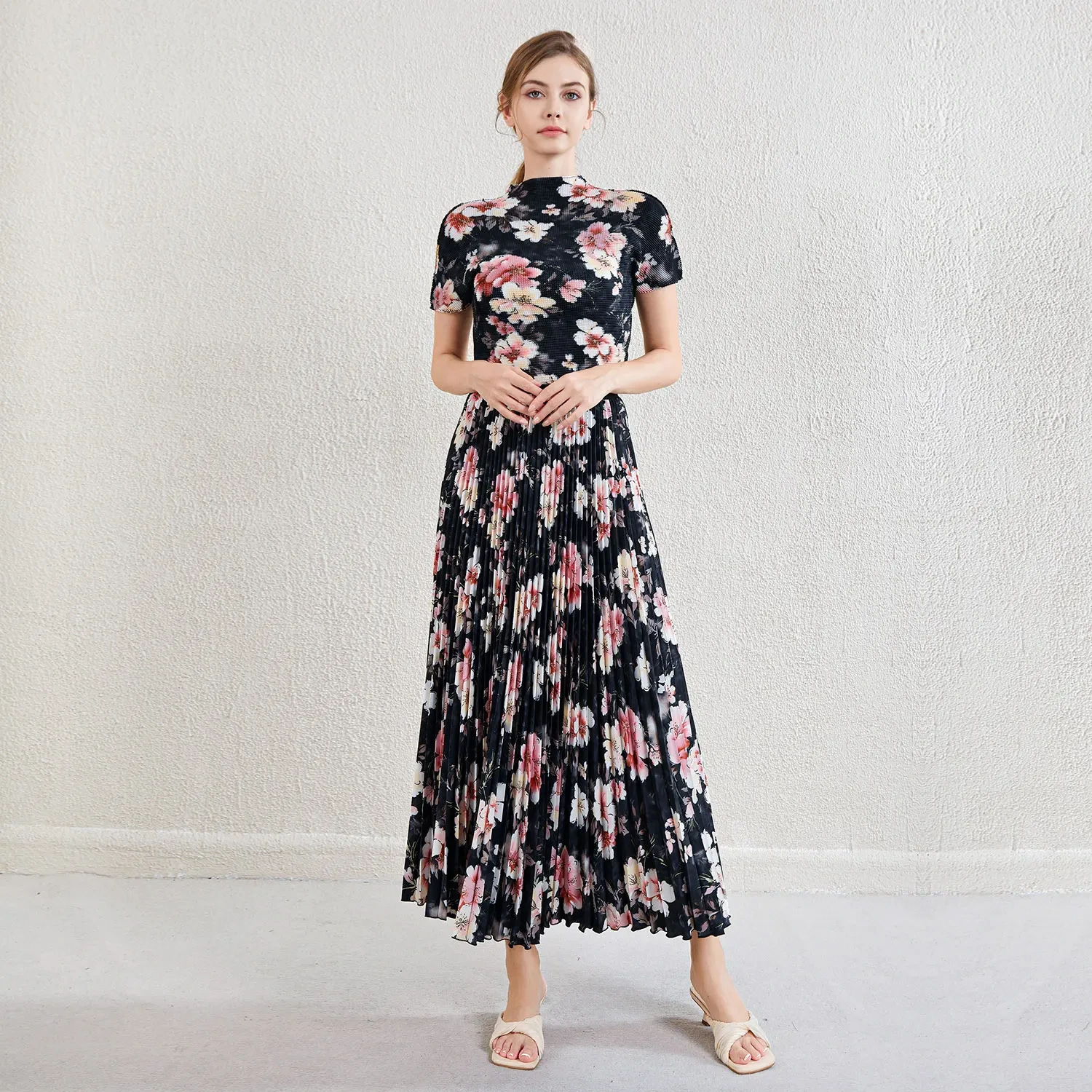 Women's Fashion Pleated Flower Set Short Sleeve Polyester Loose Elastic Waist Printed Pleated Skirt Two-piece Set 1