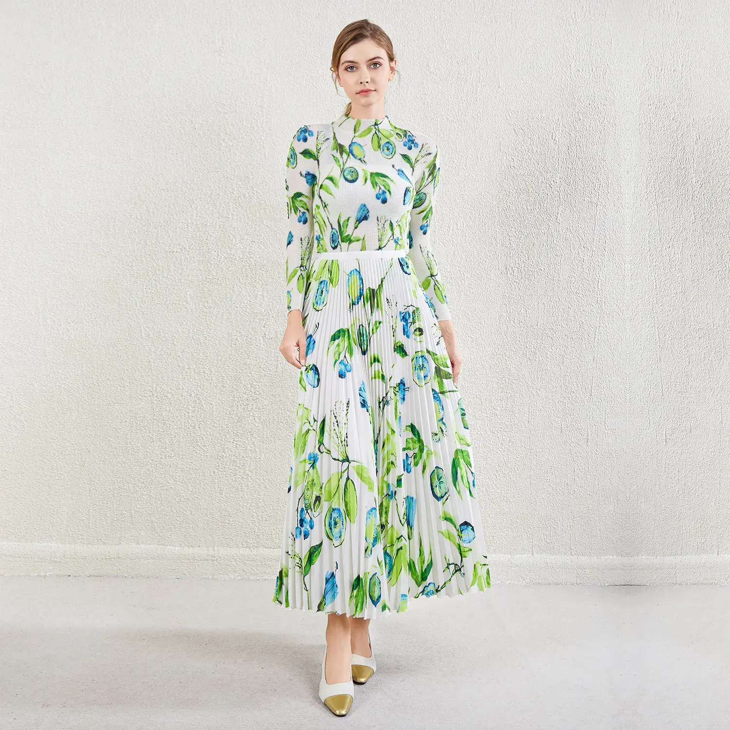 Red Pleated Gown - - Pleats Clothing-1 2