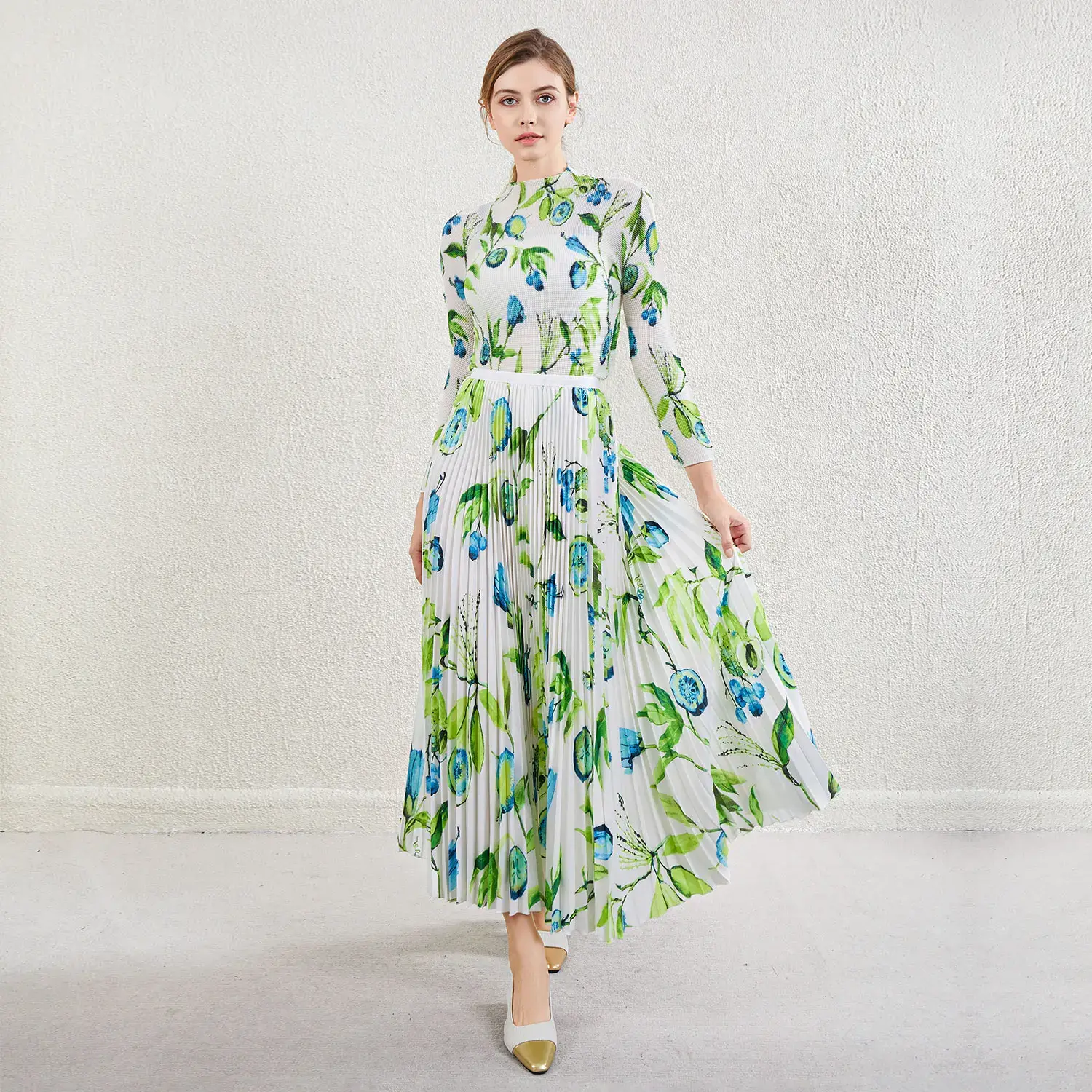 Red Pleated Gown - - Pleats Clothing-1 5