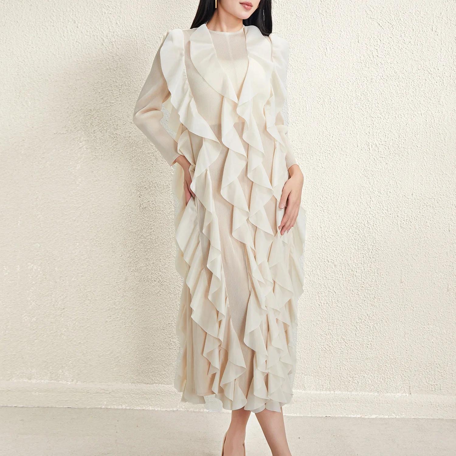 Miyake Pleated Unique Design Women's Dress Round Neck Long Sleeve Fashionable Design Dress Casual And Elegant 1