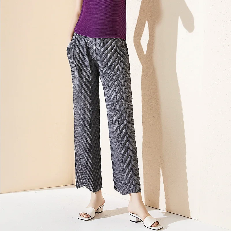 Custom Wholesale 2024 For Women Net Color Trousers Japan's New Slacks For Summer Miyake Pleated Pants 1