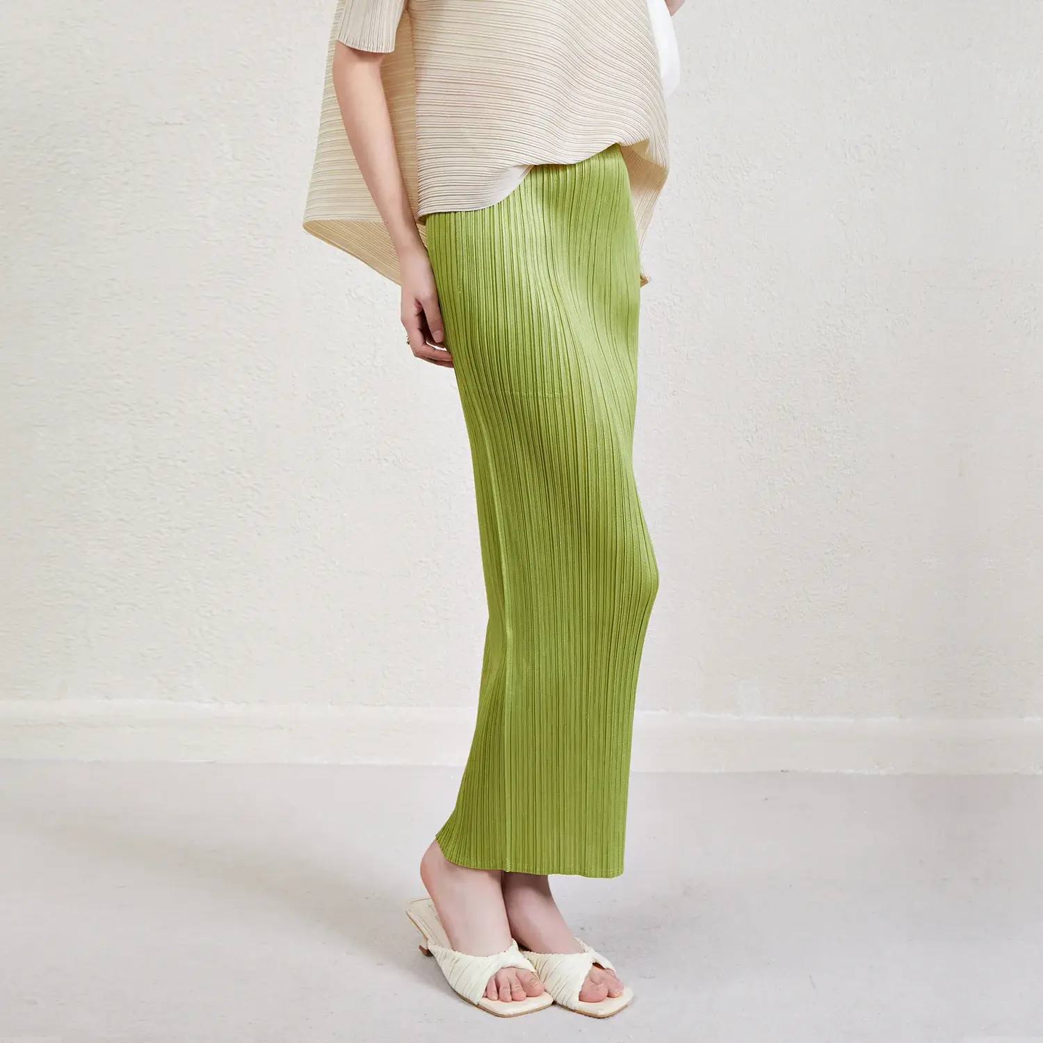 Pleated Short Gown One Size & Customized - - Pleats Clothing 5