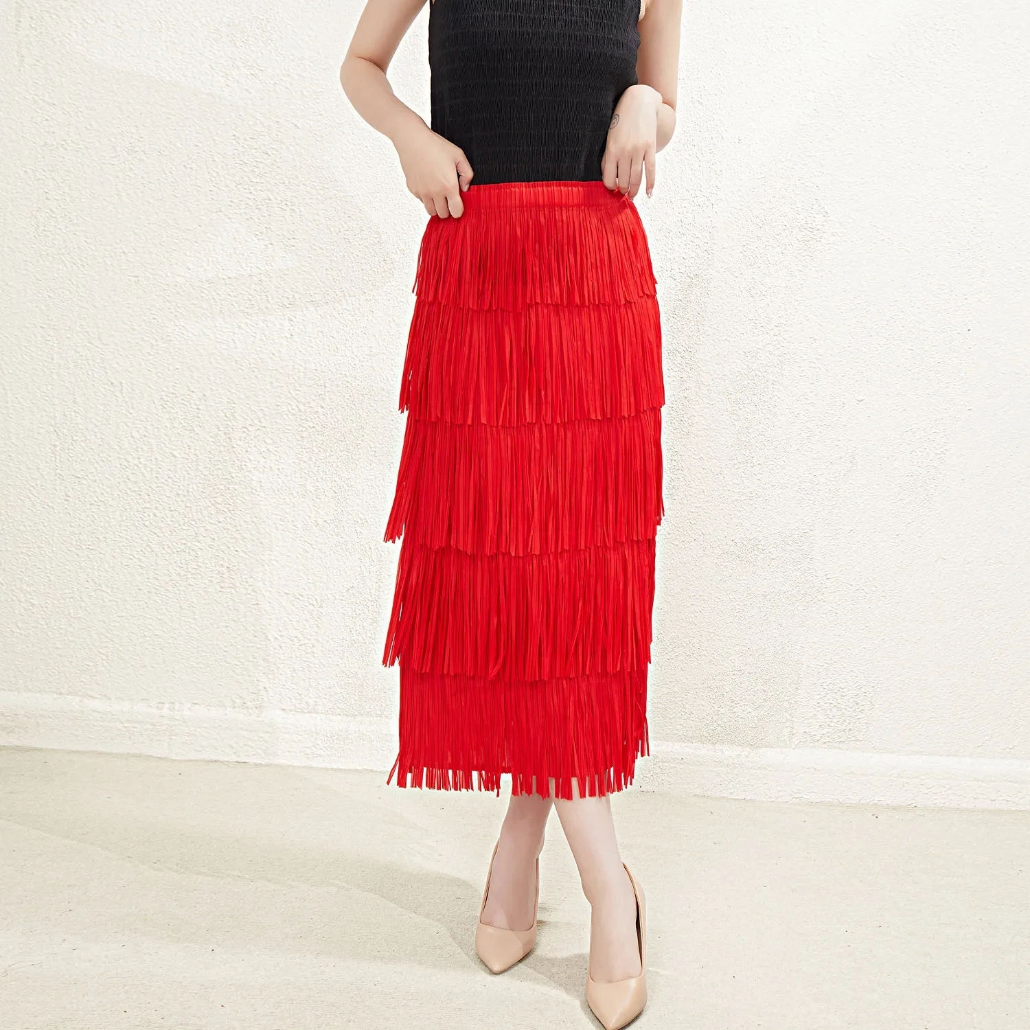 2023 neue Miyake Polyester Stoff Plissee Design Gerade Rock Hohe Taille Quaste Mode Frauen Falten Rock 1