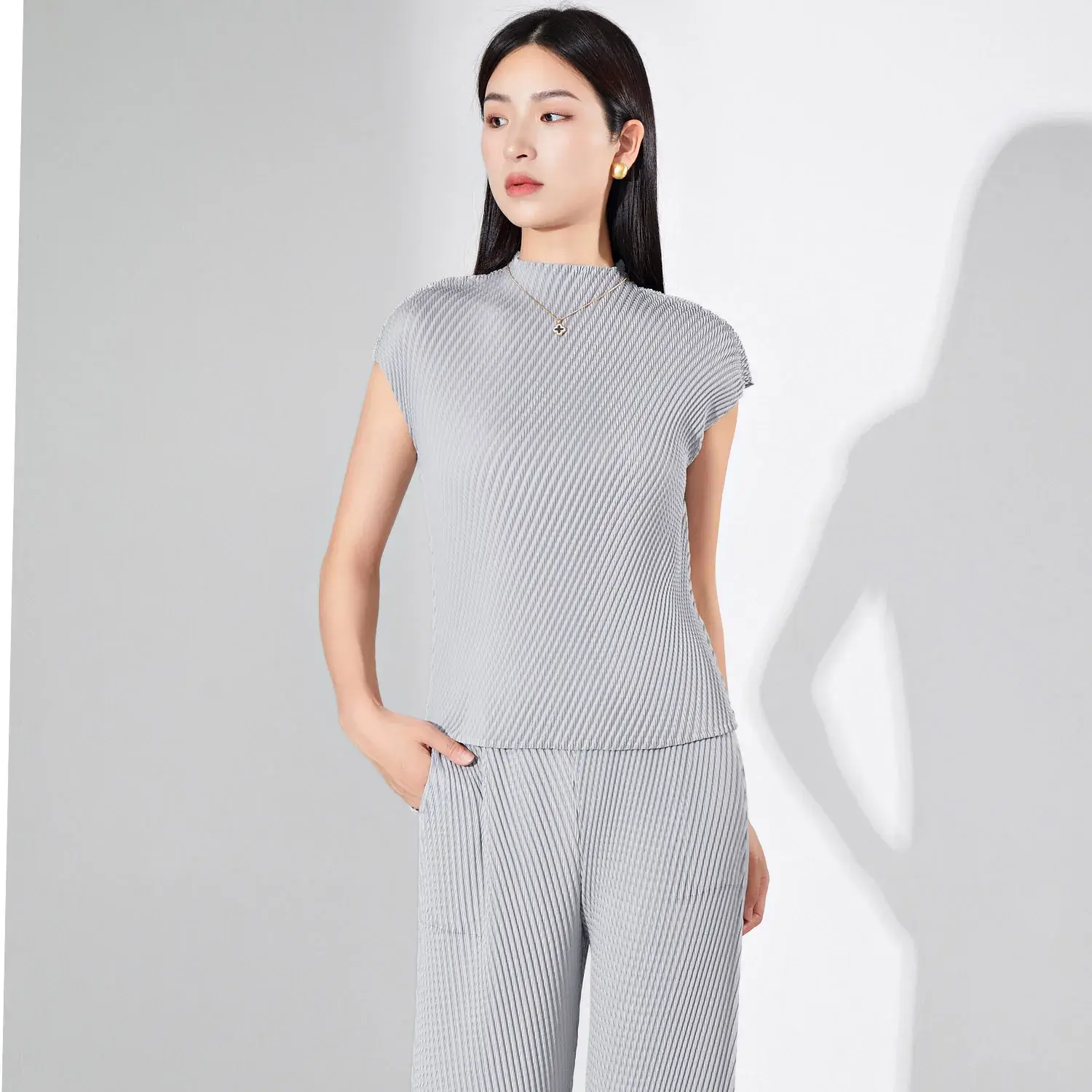 Black Sparkle Pleated Skirt Support - - Pleats Clothing 7