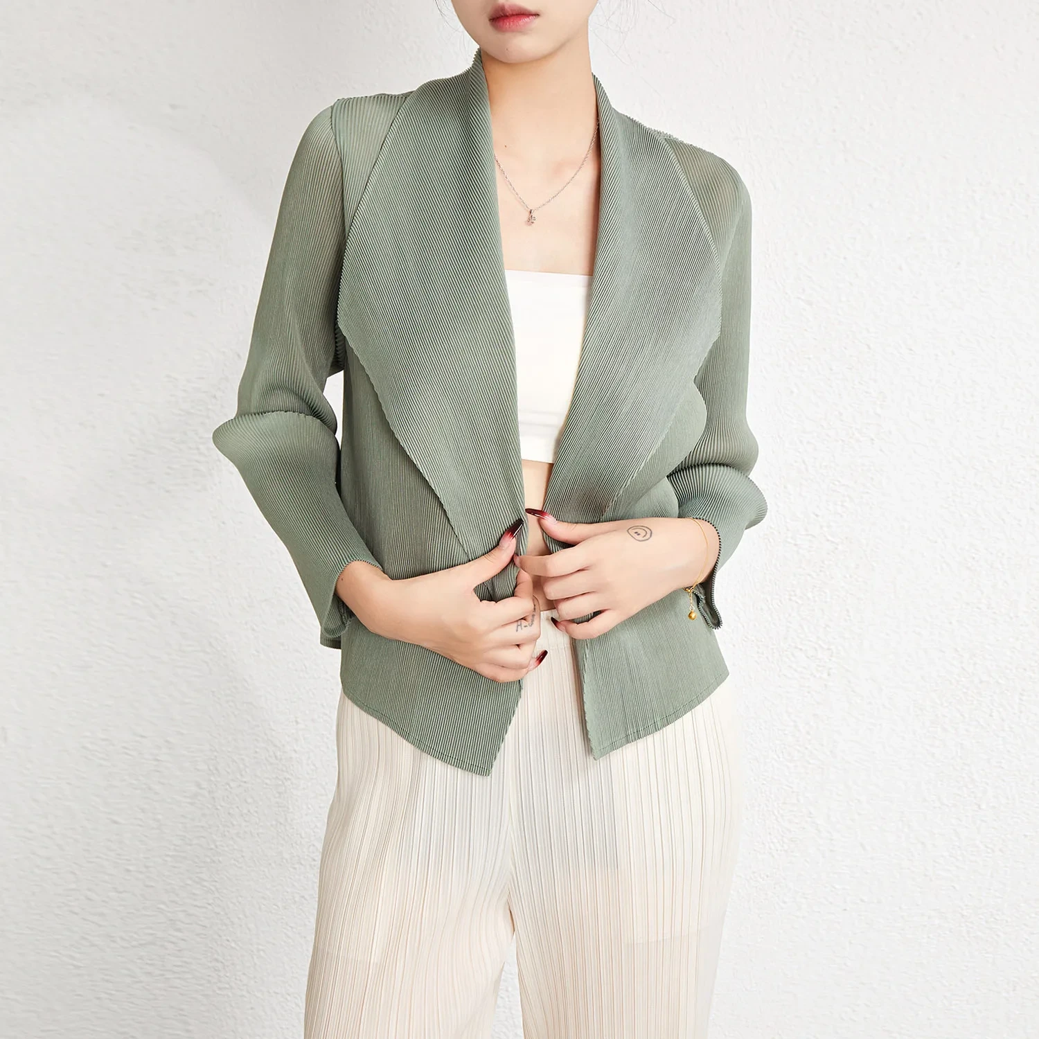 Veste de costume courte pour femmes, nouvelle collection printemps/automne 2023, Miyake plissé, Blazer élégant, coupe cintrée, vêtements d'extérieur pour dames 1