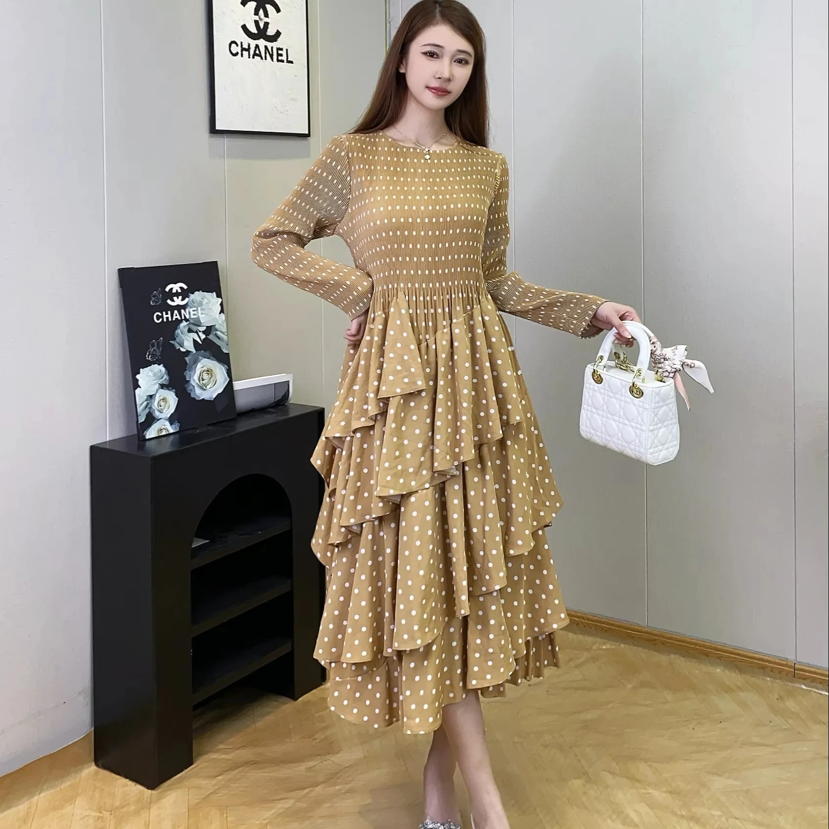 Printed Polka Dots 2024 Hot Selling Ladies Casual Dress Stretch Loose Round Neck Long Sleeve Pleated Cake Dress 1