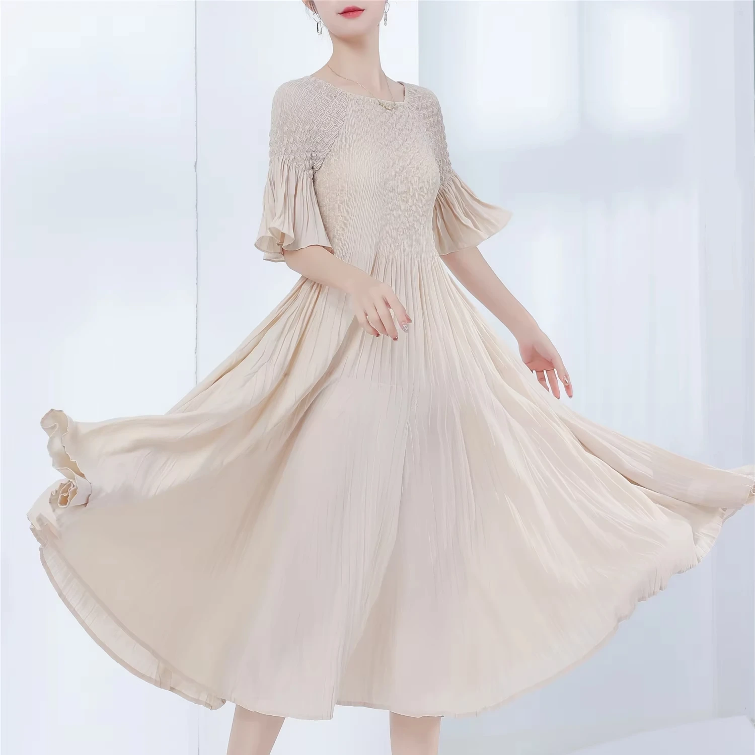 Robe décontractée plissée en relief pour femmes, tenue élégante de haute qualité, nouveau Style, à la mode, 2024 1