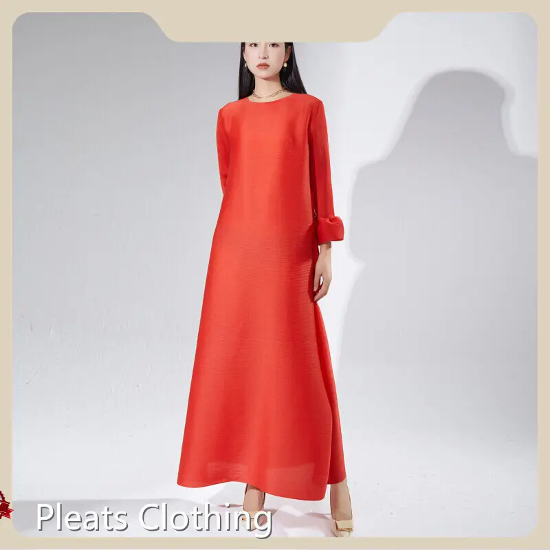 Black Pleated Gown Trade Assurance Or Asclient's Requirement. - - Pleats Clothing 1