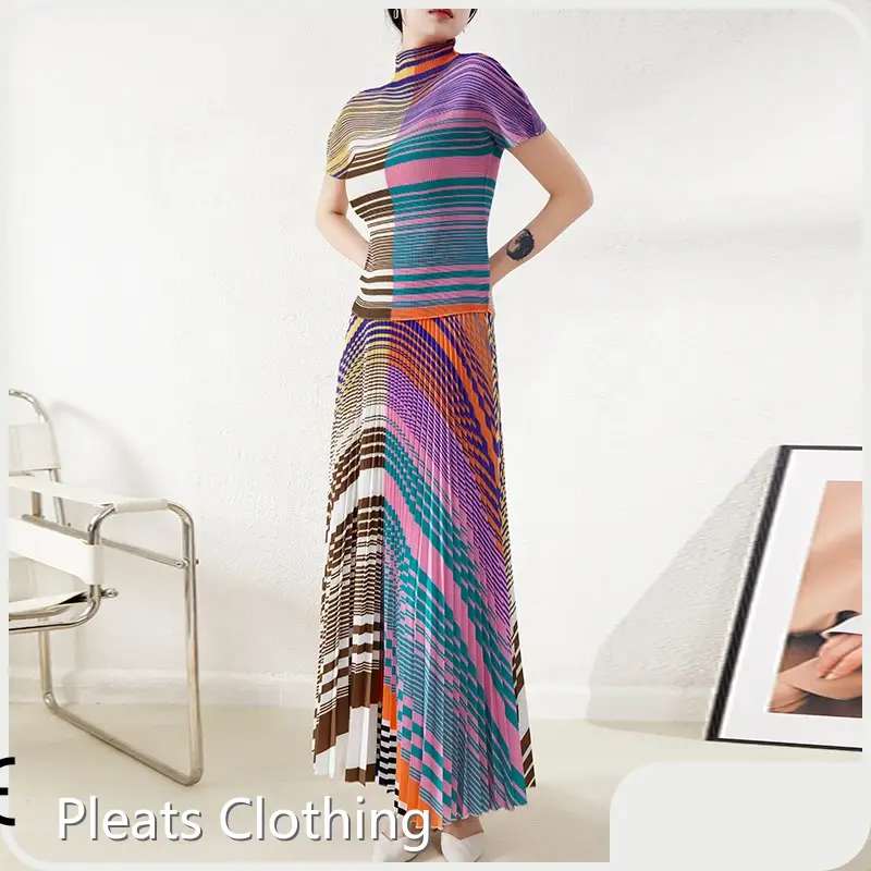 Red Pleated Gown - - Pleats Clothing 1