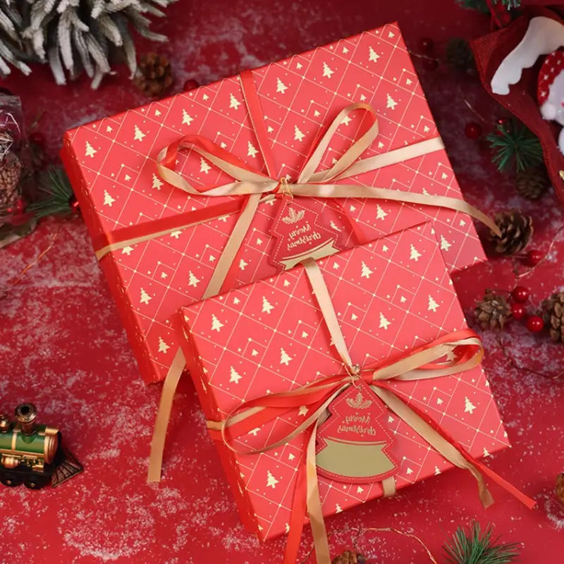 Outdoor Christmas Gift Boxes by HCL Boxes 2