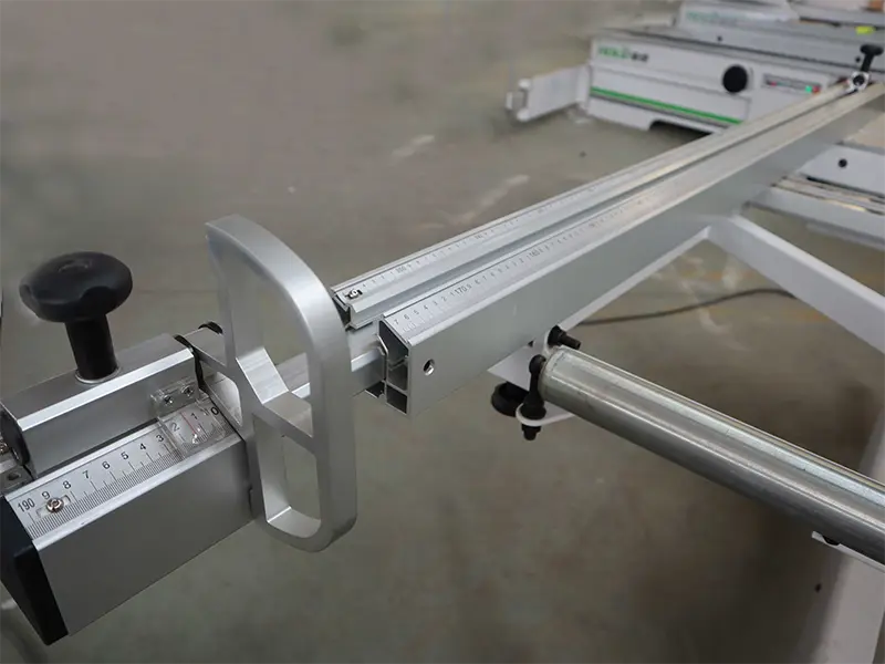 Customized Industrial Wood Working Machinery Price List 3