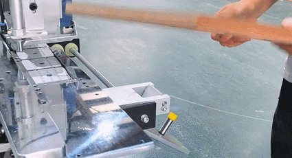 HOLD HD827J Redefines Edge Banding Precision. 2