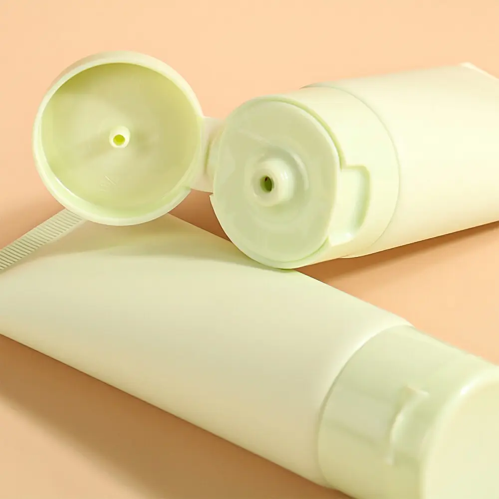 Lip Exfoliator Availablefactory 4