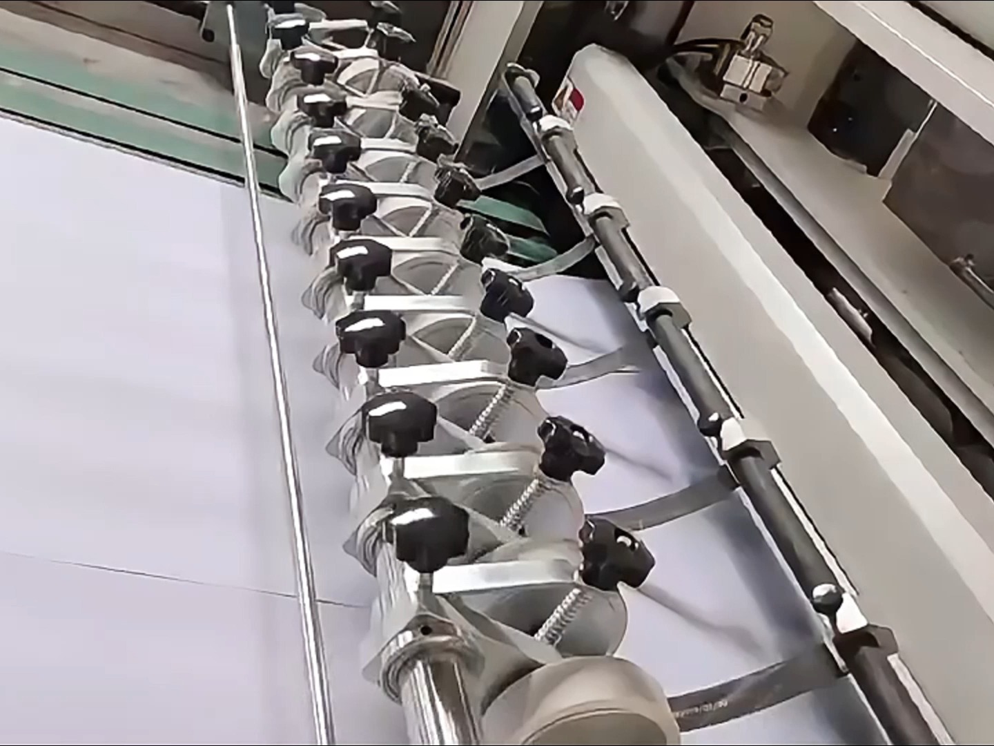 Papel de copia para computadora 4K, impresora, artículos esenciales de oficina, precio mayorista súper bajo 1