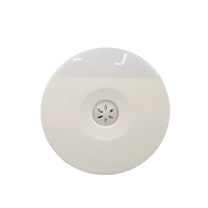 Sensor Night Light plug In LED Wall Lamp A82 With Light Control For Indoor Bedroom 110-220V 0.8W 1