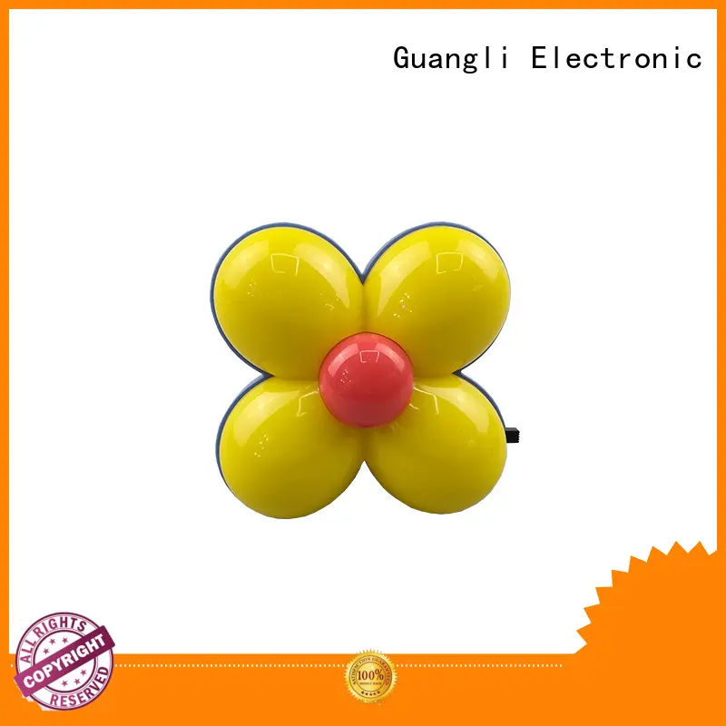 Guangli plug in night light18 1
