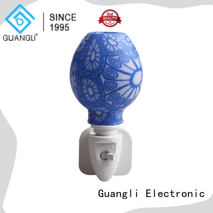 Guangli plug in night light152 1