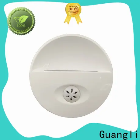 plug in night light socket 1