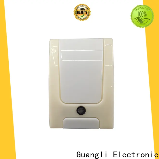 Guangli optical plug in night light 1