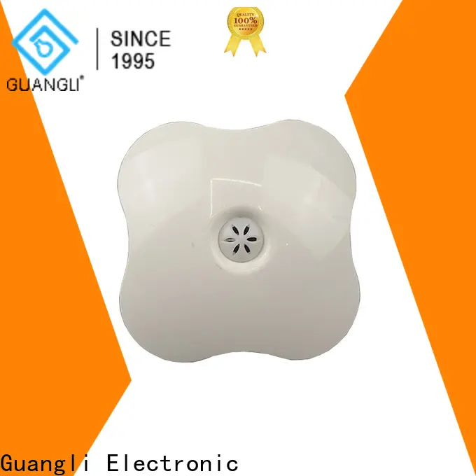 Guangli 7w plug in night light 1
