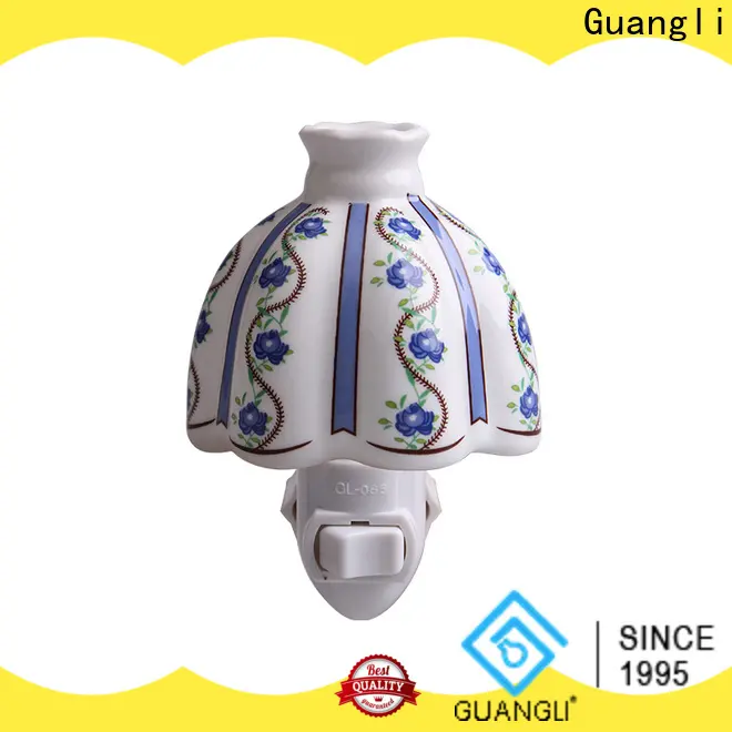 Guangli plug in night light164 1