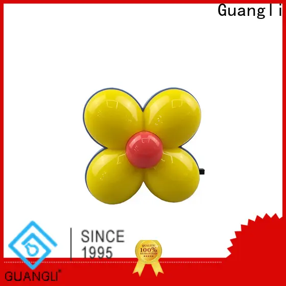 Guangli motion plug in night light 1