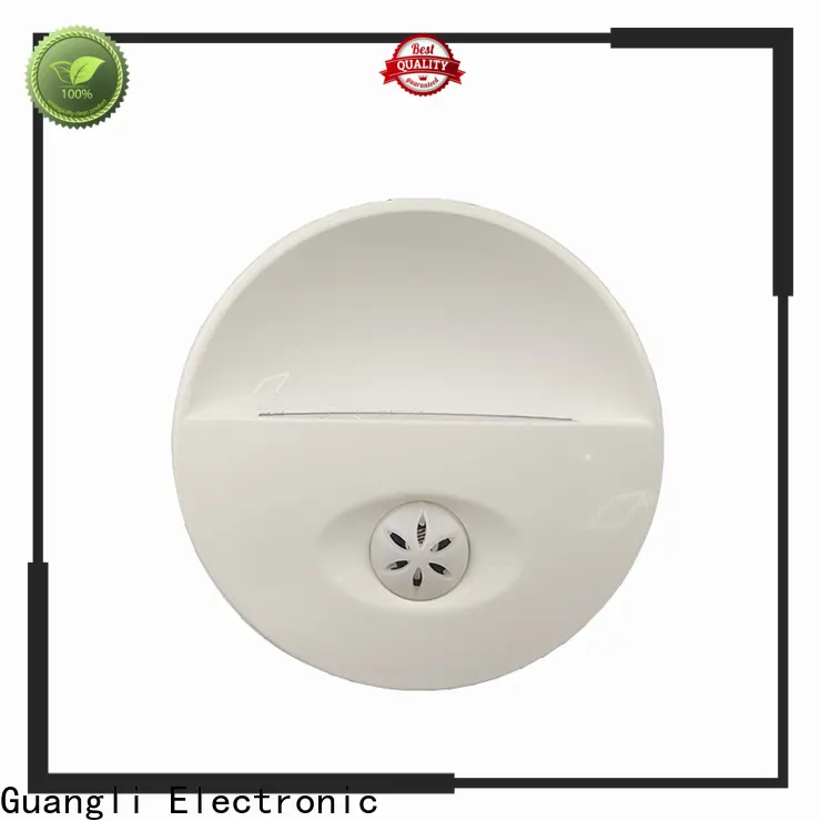 Best plug in sensor night light charger for sale for bedroom 1