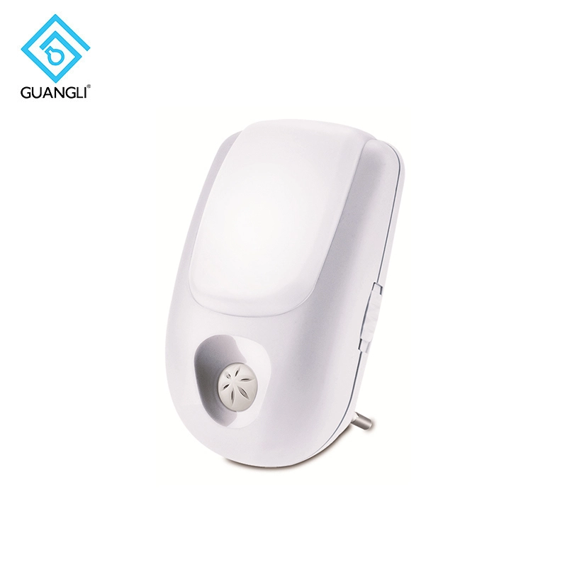 A72CE ROHS AUTOMATIC on off Switch Sensor LED baby kids plug in Night Light lamp for bedroom 1