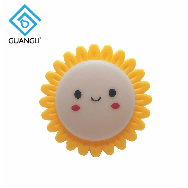 OEM sun smile shape LED SMD mini switch plug in night light with 0.6W and 110V or 220V W028 1