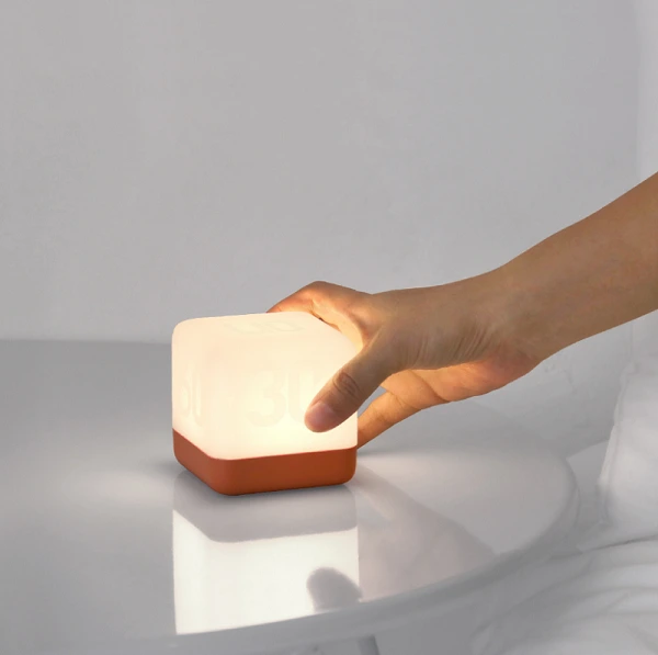 Flip timing portable night light with battery 1